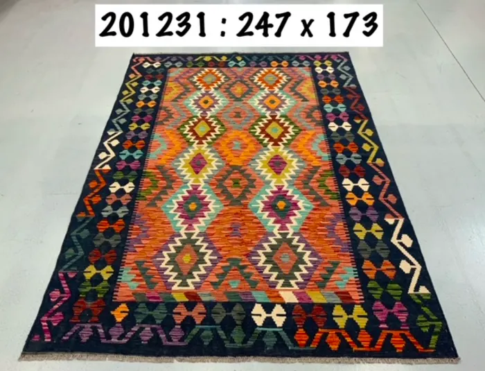 Tapis Kilim 23